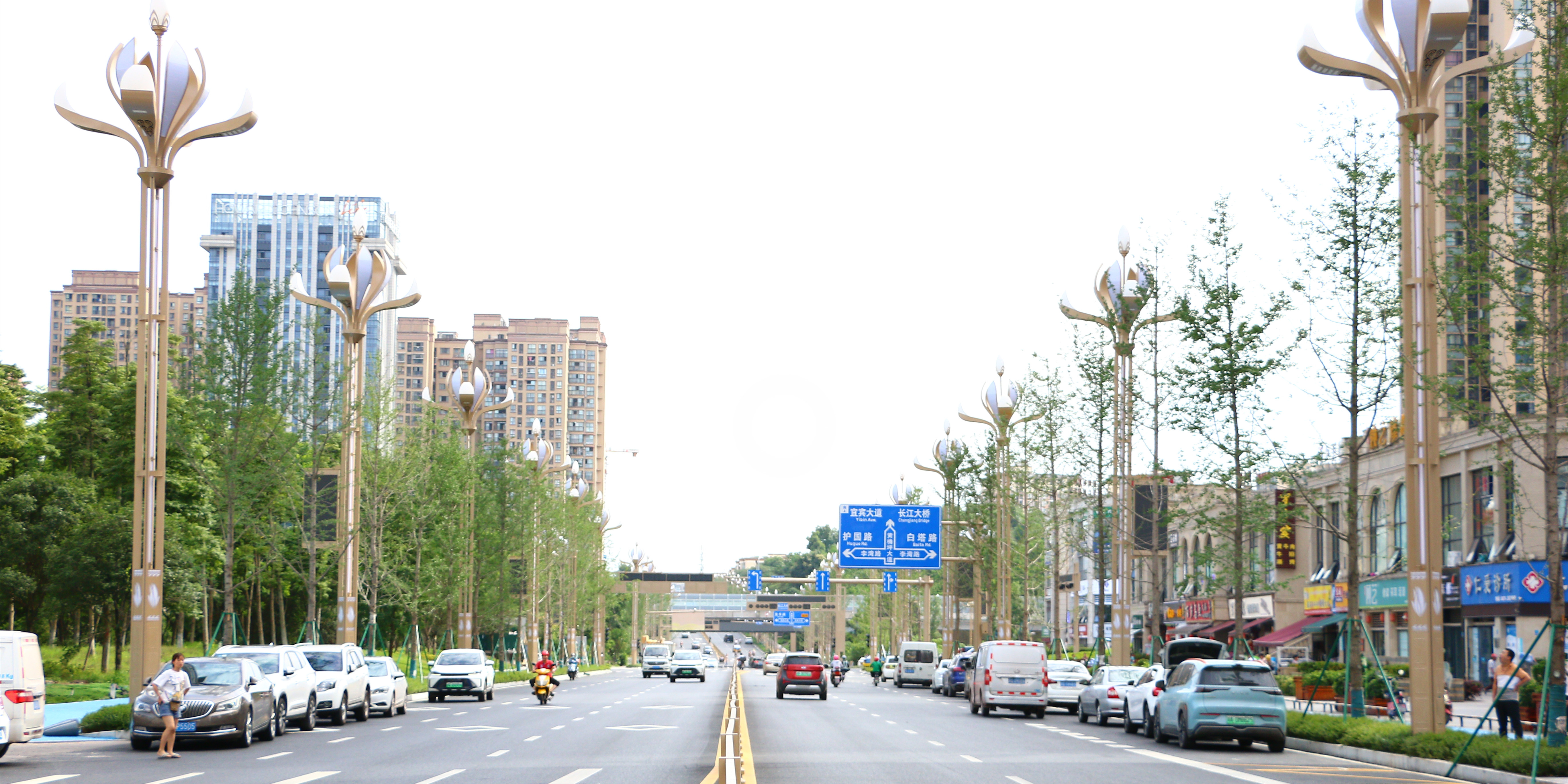 物聯(lián)網(wǎng)城市家具上新，“扮靚”宜賓黃桷坪大道